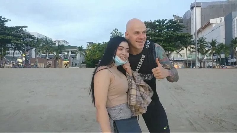 Pattaya thailand irl live beach road walk n talk 2021 04 20
